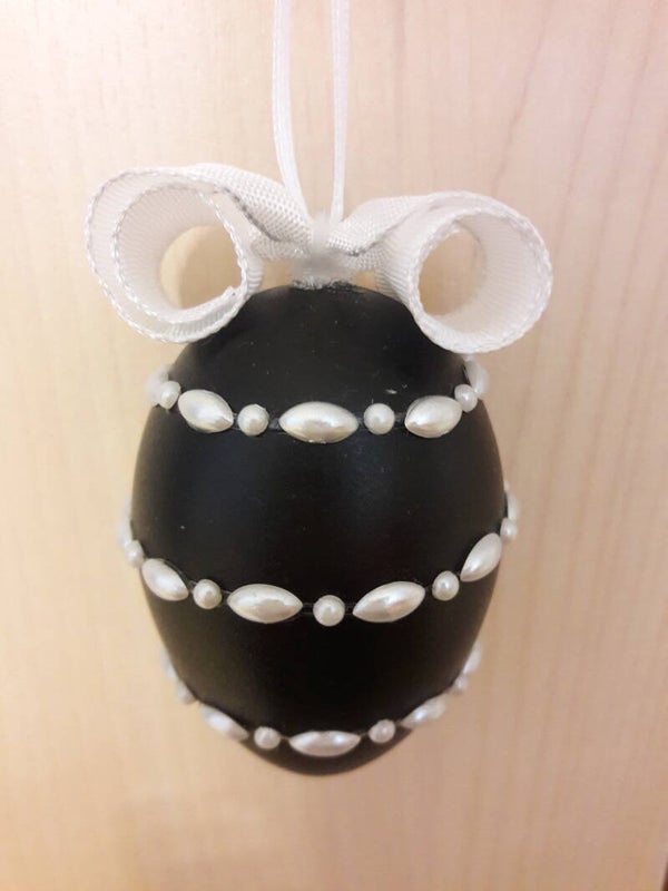 Osterei schwarz weiß  cs2421