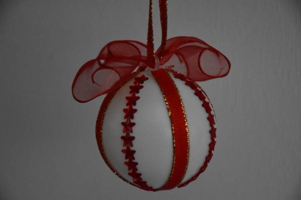 Weihnachtskugel weiß "rot"   cs2689