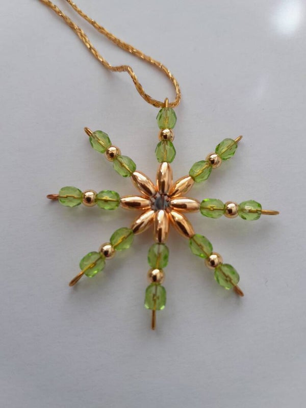 Perlenstern "hellgrün"   cs700