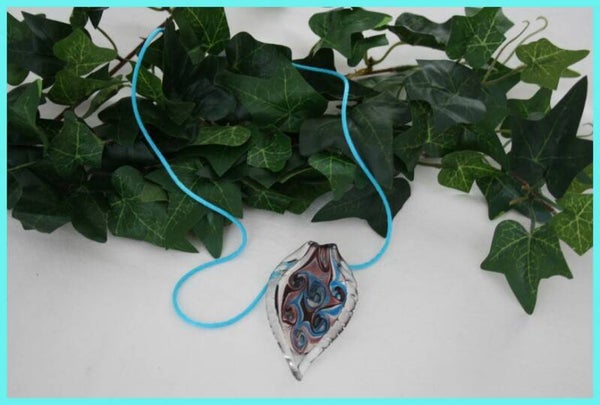 Kette "mit Glasanhänger"   K97