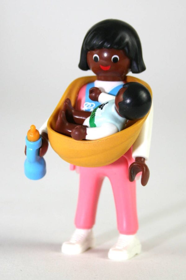 Playmobil Mama met babydraagzak 70563