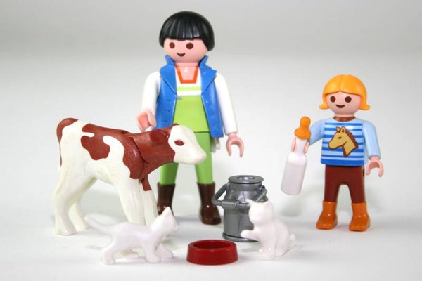 Playmobil Boerin met kalfje en meisje 4968