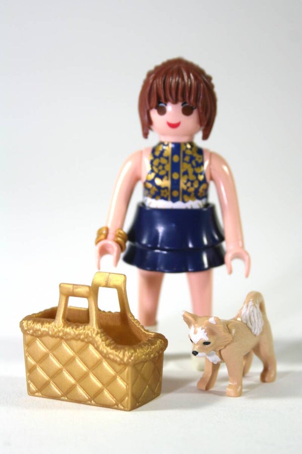 Playmobil Filmster met hondje Gucci k 70639 w serie 23