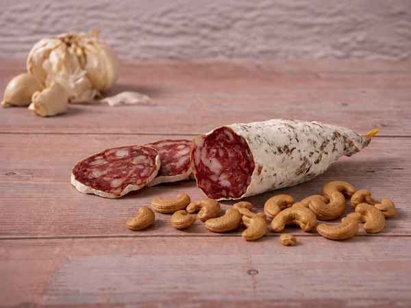 Franse droge worst met cashewnoten