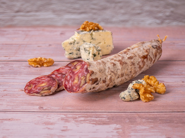 Franse droge worst roquefort en walnoot