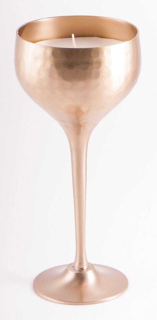 Sojawachskerze im Messingkelch