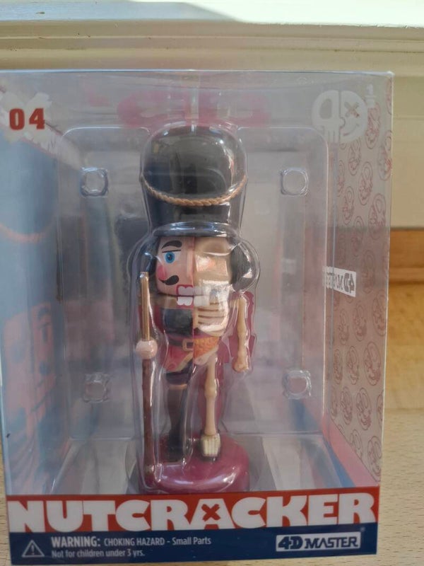 3#DN118 Nuttcracker dissected vinyl art figure. Action