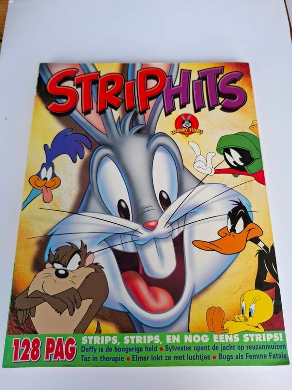 8#3203 Comic Striphits