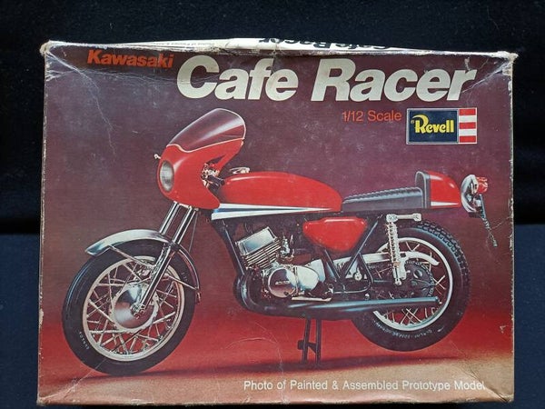 7#1466 Kawasaki caferacer Revell bouwdoos