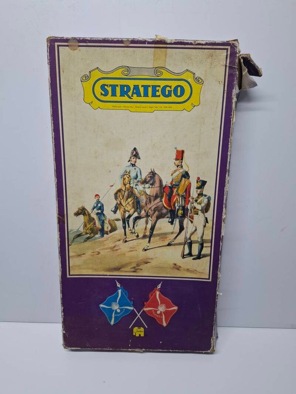 2844 Bordspel Stratego