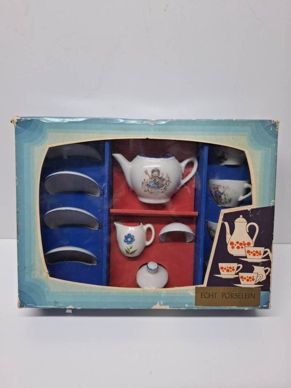 1#2921 Porseleinen kinderservies