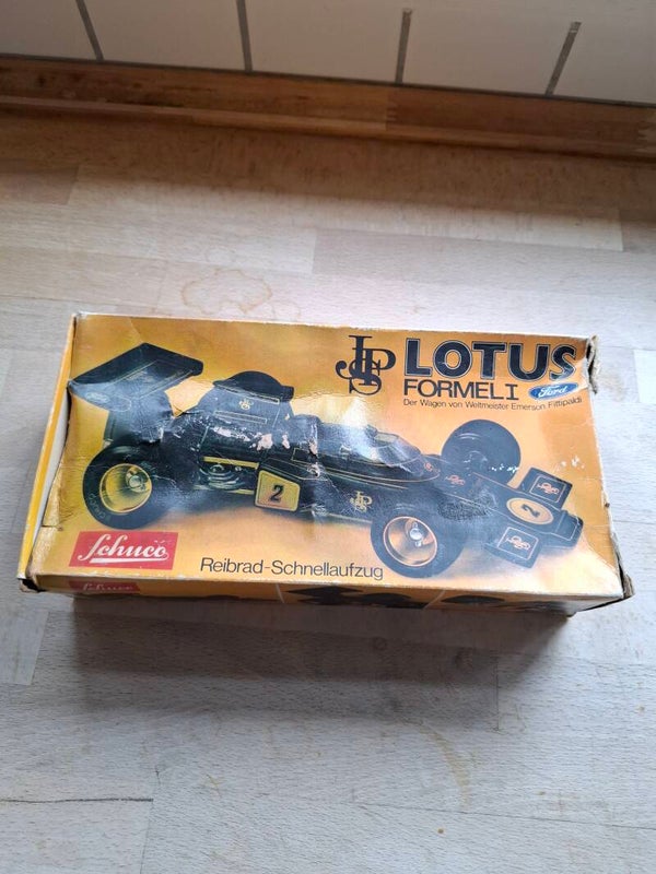 5#2933 Schuco Lotus JPS formule 1