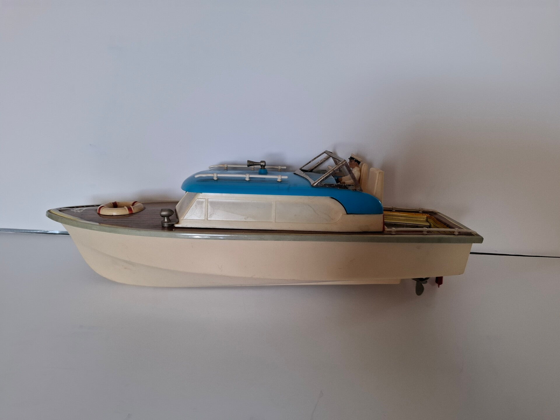 1#2940 Schuco Nautico Boot