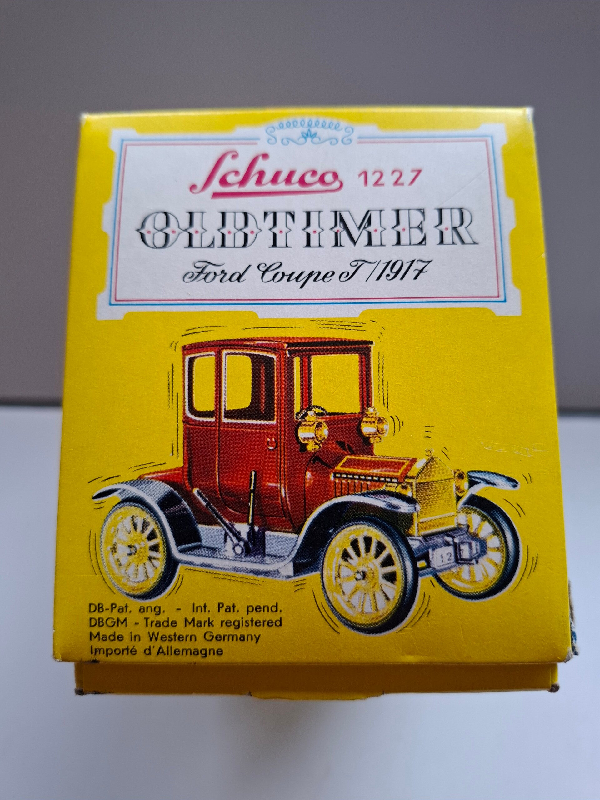 5#2949 Schuco Oldtimer Ford coupe T 1917
