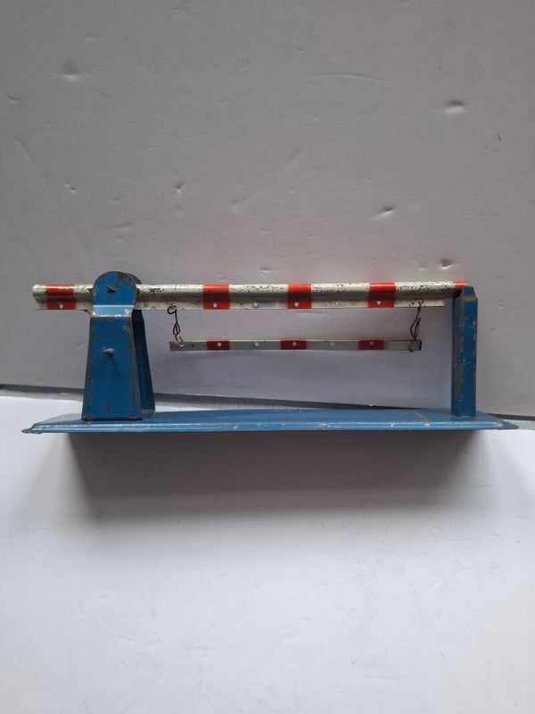 1#3500 Blikken spoorwegovergang met slagboom