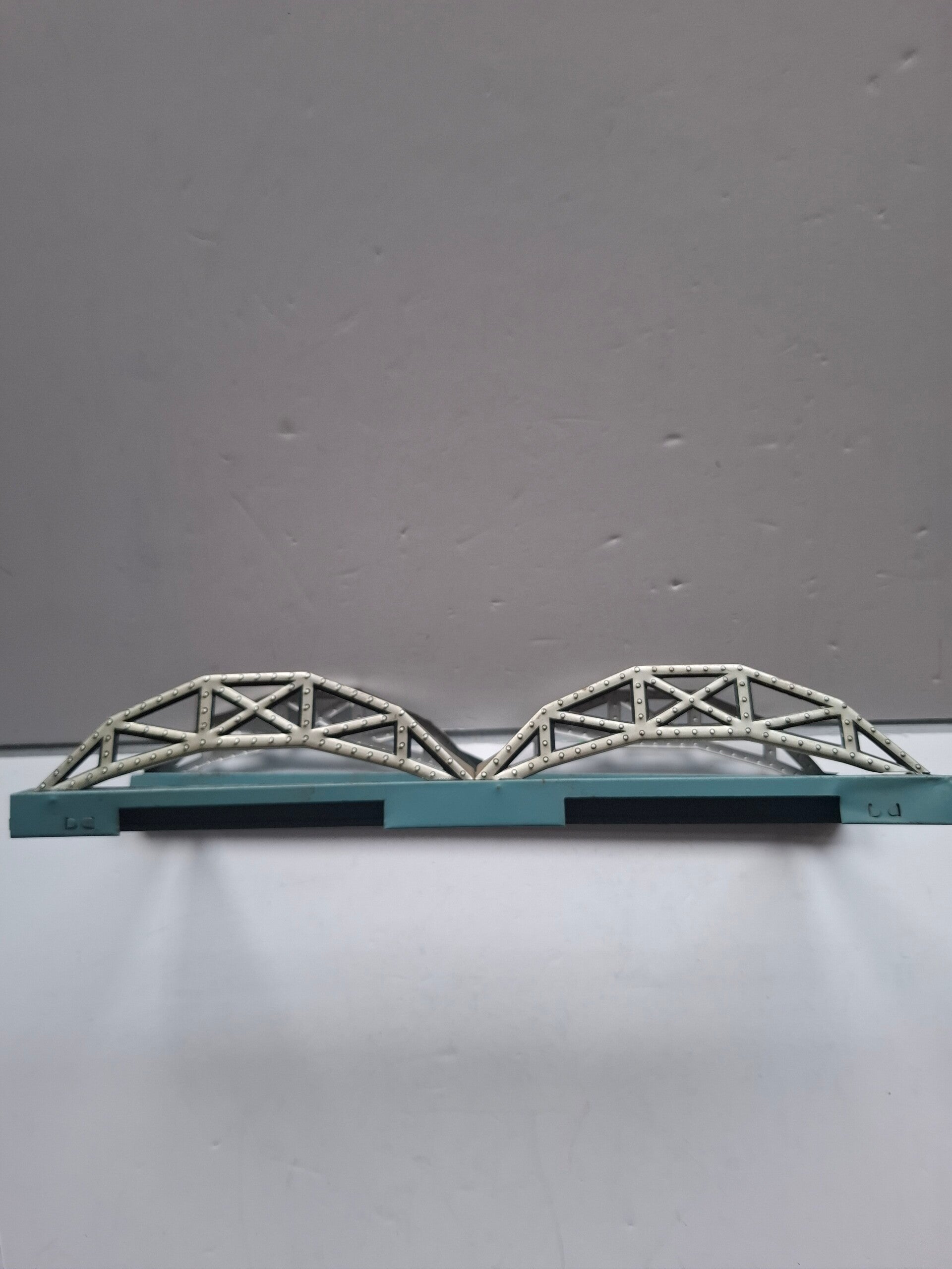 1#3501 Blikken spoorbrug schaal.0