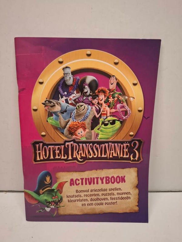 3902 Boek, Hotel Transsylvanie 3