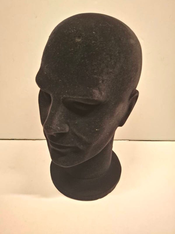 9#3931 Piepschuim hoofd zwart