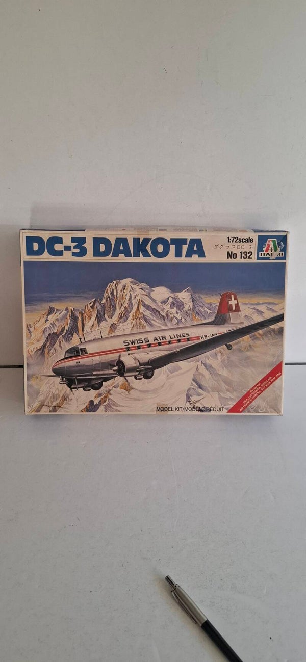 7#4183 Dc-3 Dakota vliegtuig, Italeri