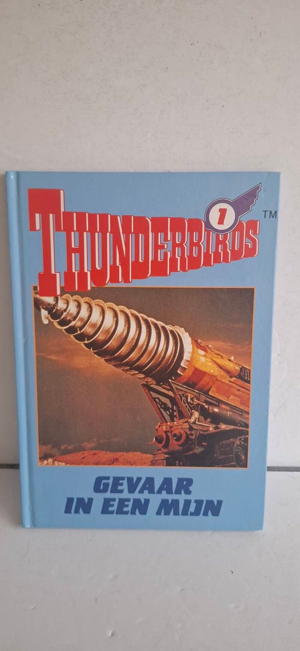 4221 Thunderbirds boek gevaar in een mijn
