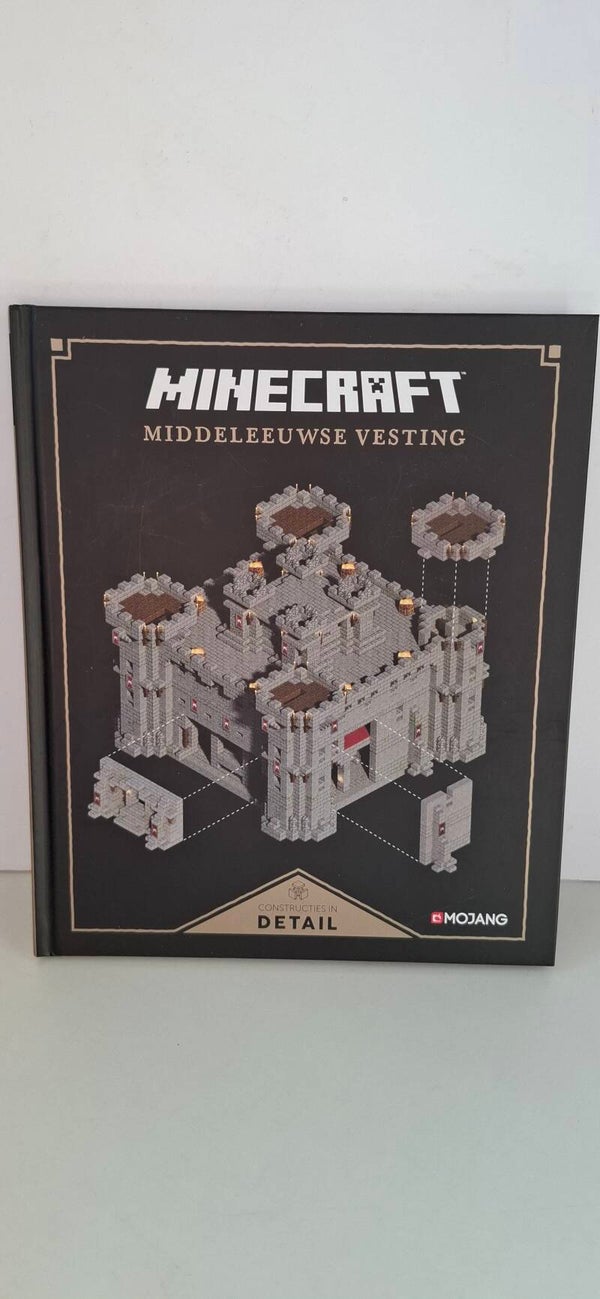 4390 Boek Minecraft middeleeuwse vesting