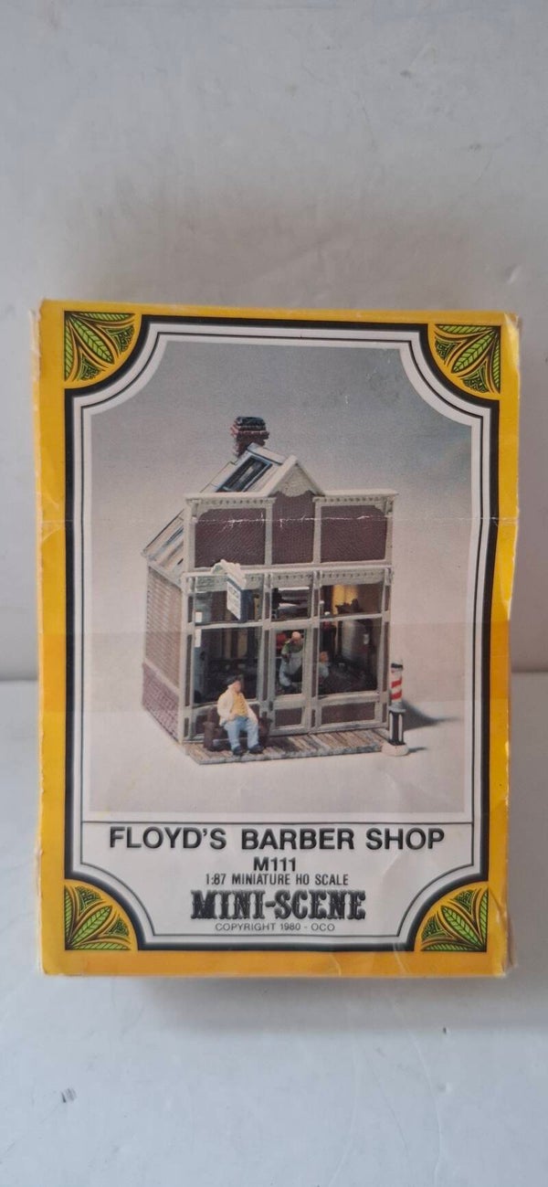 7#4602 bouwdoos Floyd's Barber Shop, white metal 1/87