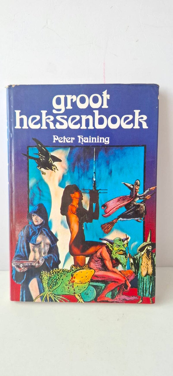 4647 Boek, Heksenboek, Peter Haining