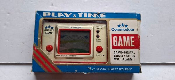 2#4754 Lcd game commodoor play en time.Space Shield