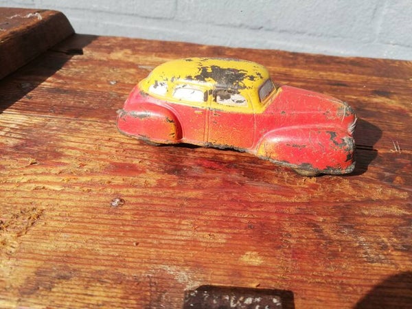 1#511. Vintage rubber modelauto 1930's 