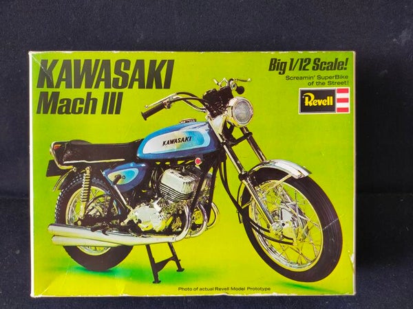 7#1869 Revell Kawasaki mach 3