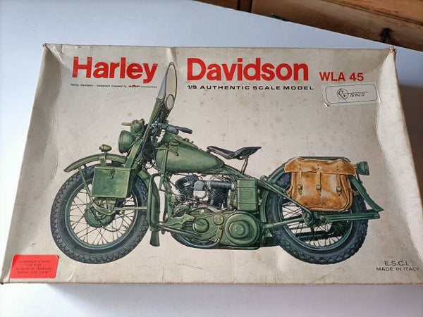 7#2093 Harley Davidson WLA 45 Esci