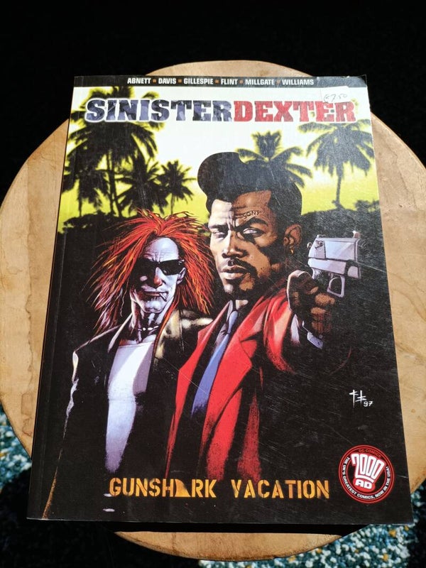8#Cm04, Comic, Sinister Dexter