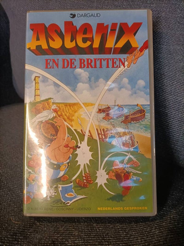 4# VHs Asterix en de Britten