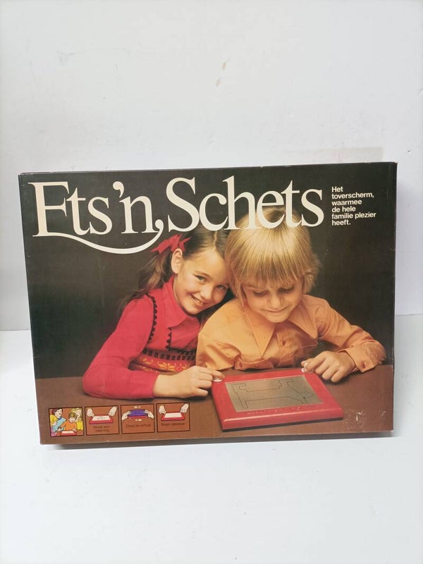 2#2558 Ets en schets, etch a sketch