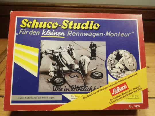 5#698. Schuco studio 1055 Mercedes