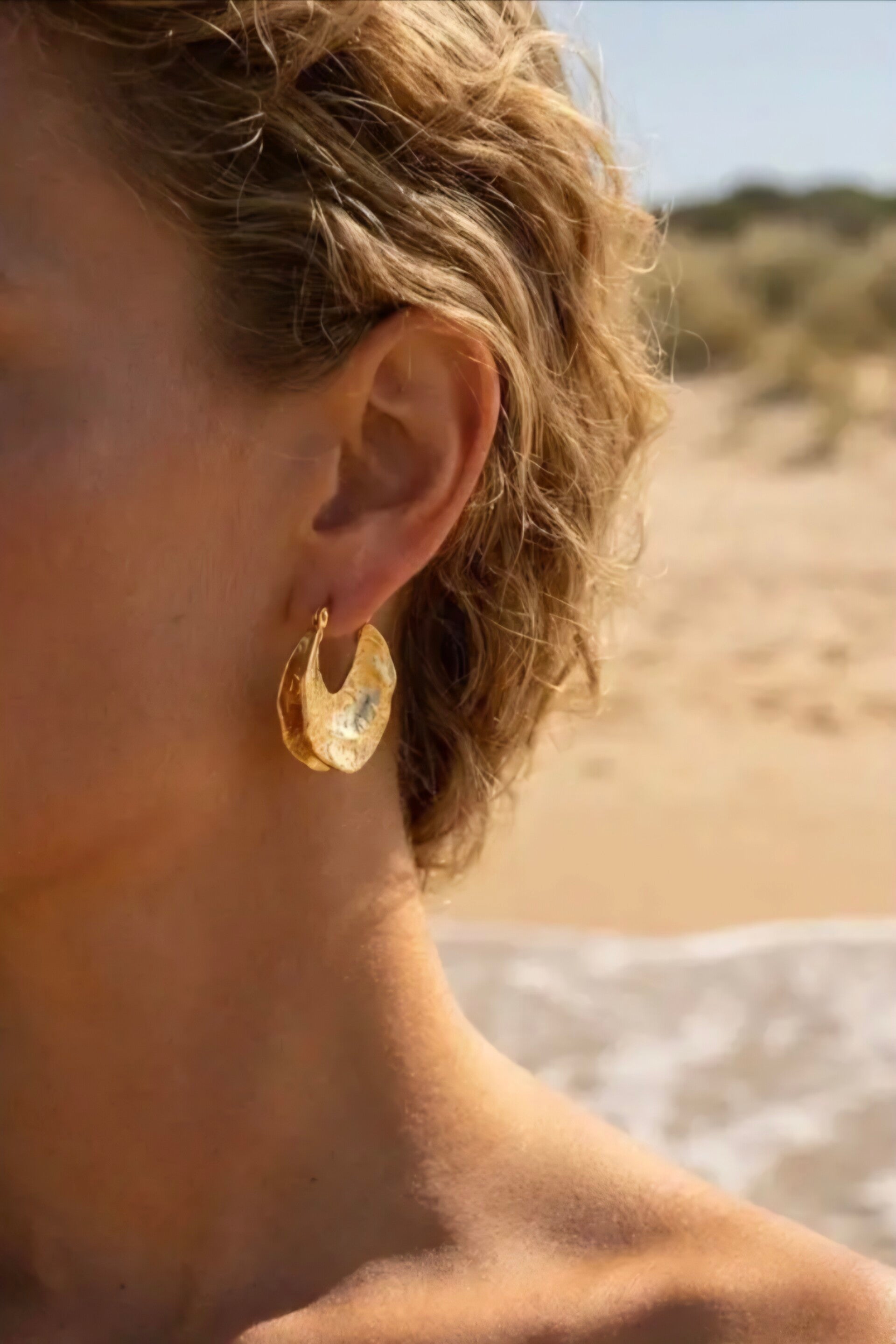 Les boucles d'oreilles