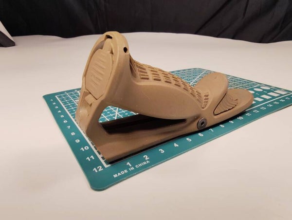 Angled Fore Grip Tan (USED) (GOOD CONDITION)