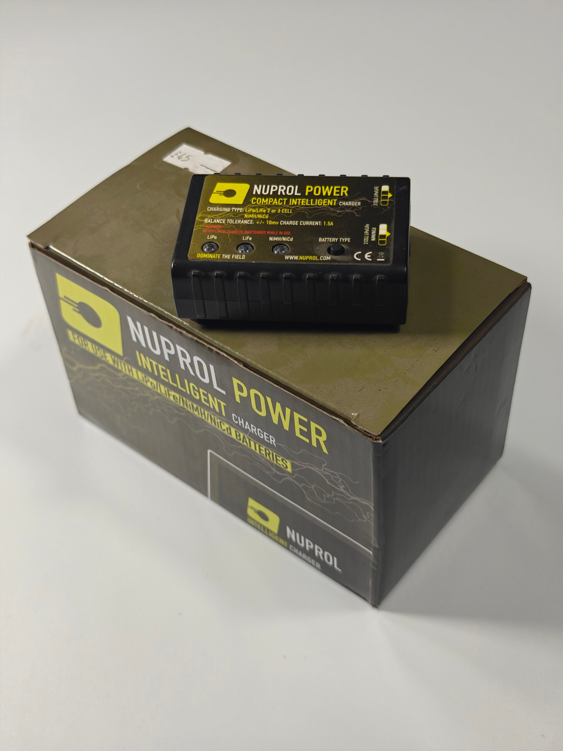 NUPROL Compact LiPo / LiFe / NiMh / NiCd Balance Charger
