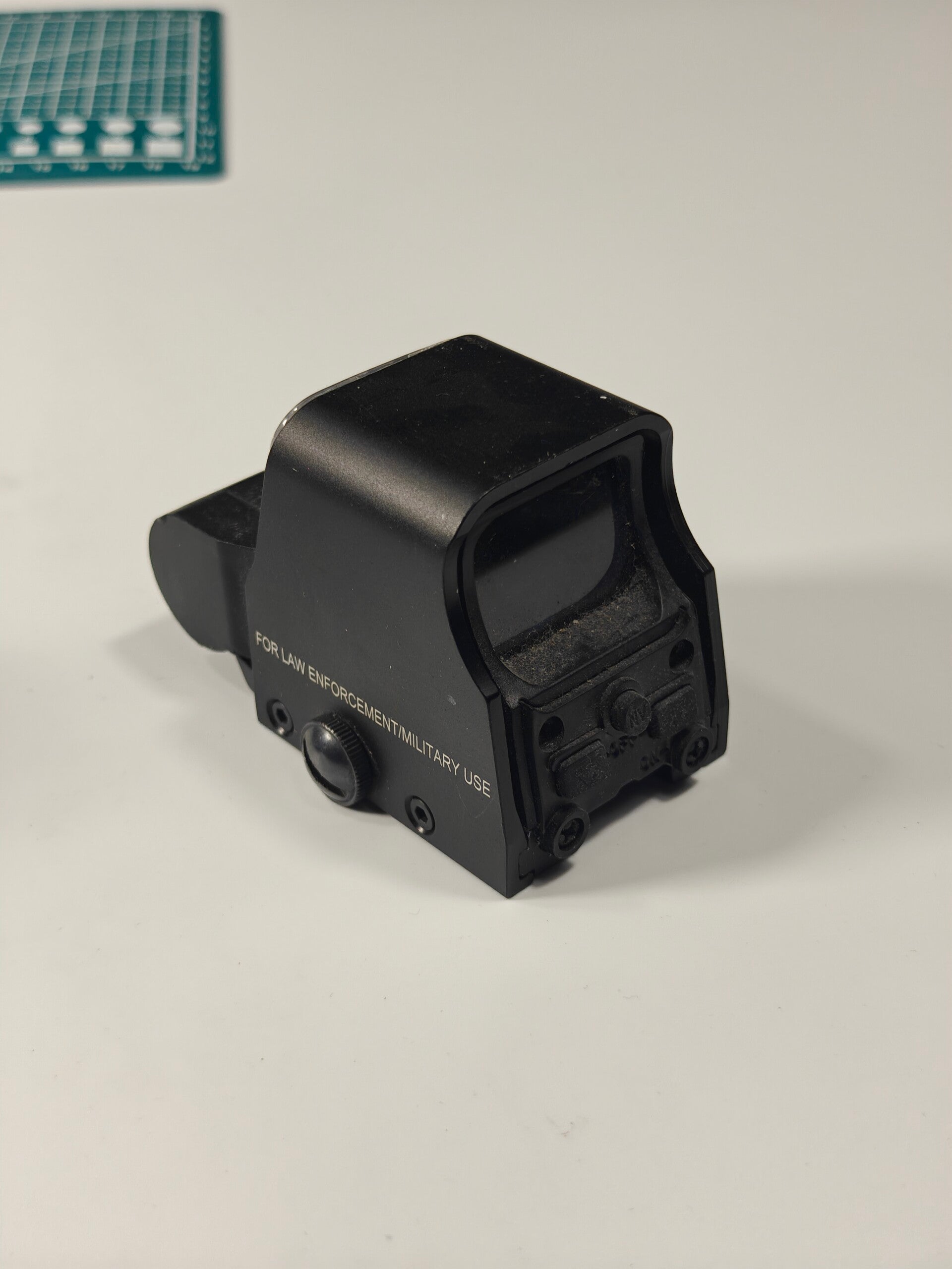 HOLOGRAPHIC Adjustable with sight protector