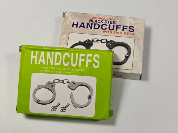Handcuffs with keys