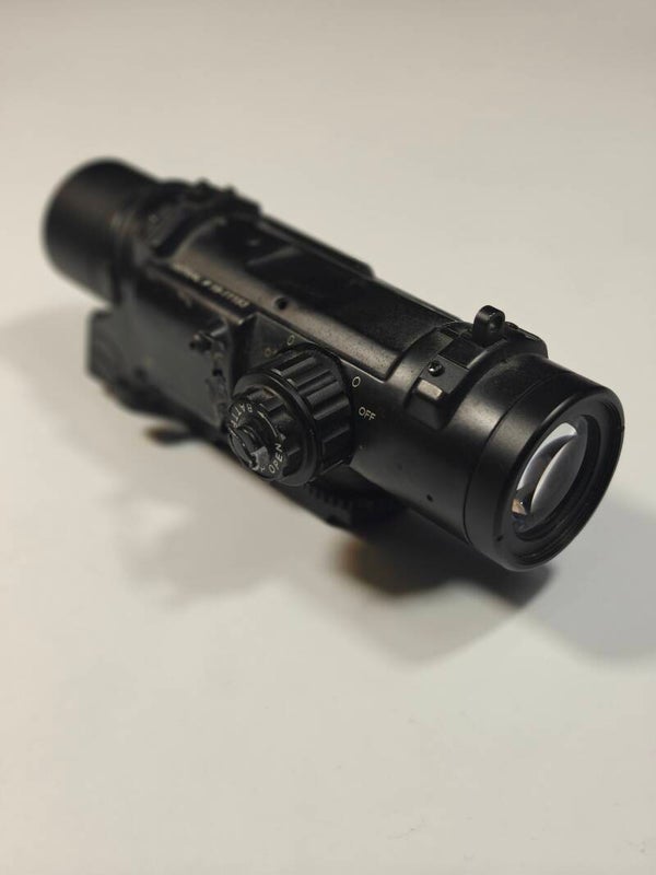 sniper scope with magnification (USED) (EXCELLENT CONDITION)