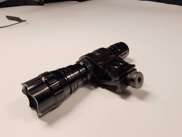Working torch with gun rail mount BLACK (USED) (GOOD CONDITION)