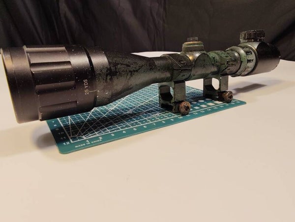 Sniper Scope With A 300 Adjustable Zoom (USED) (GOOD CONDITION)