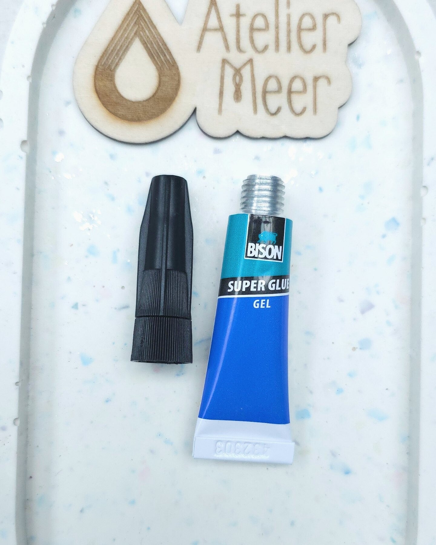 DIY Bison Super Glue GEL