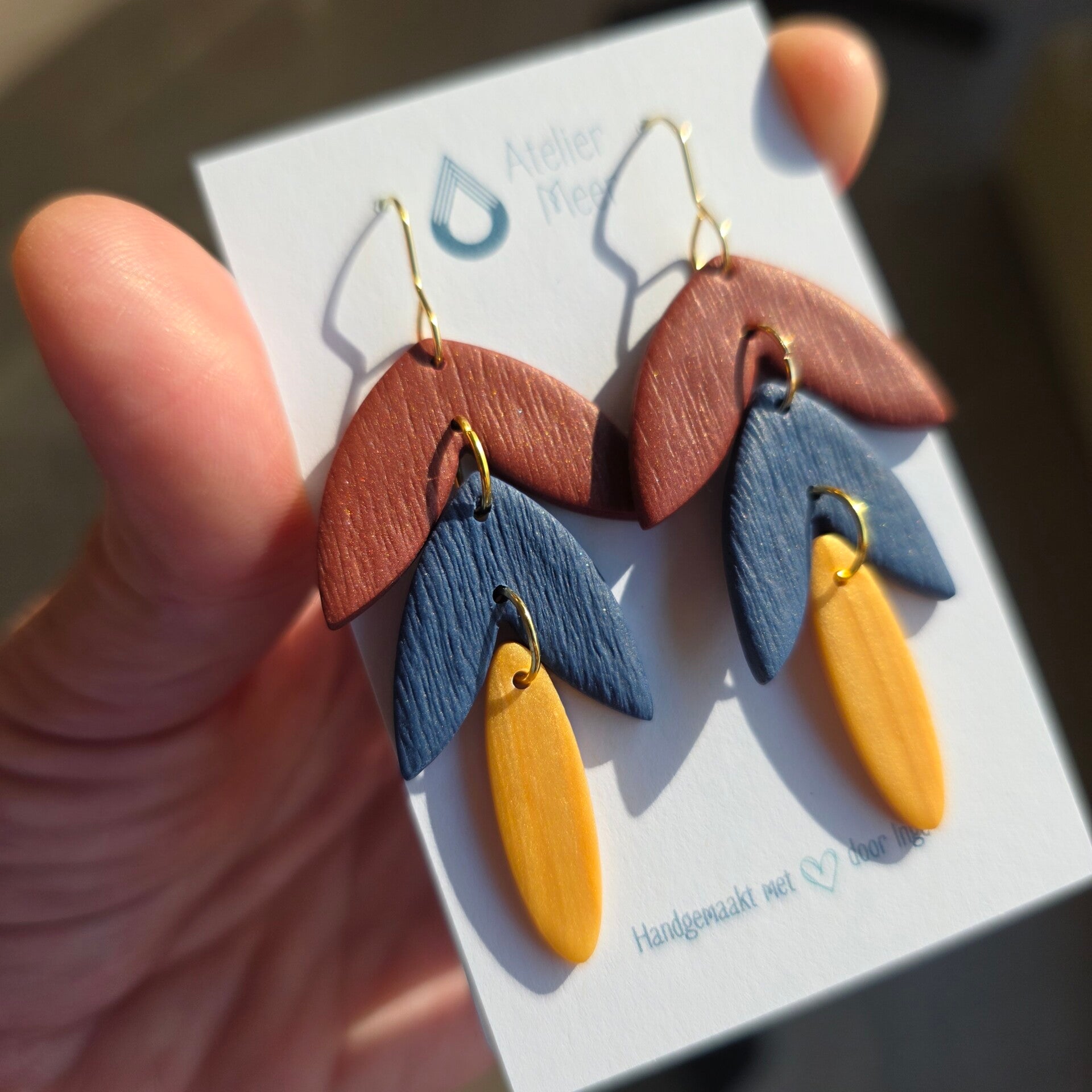 Seline ~ diverse kleuren herfst winter ~ bengelende statement oorbellen