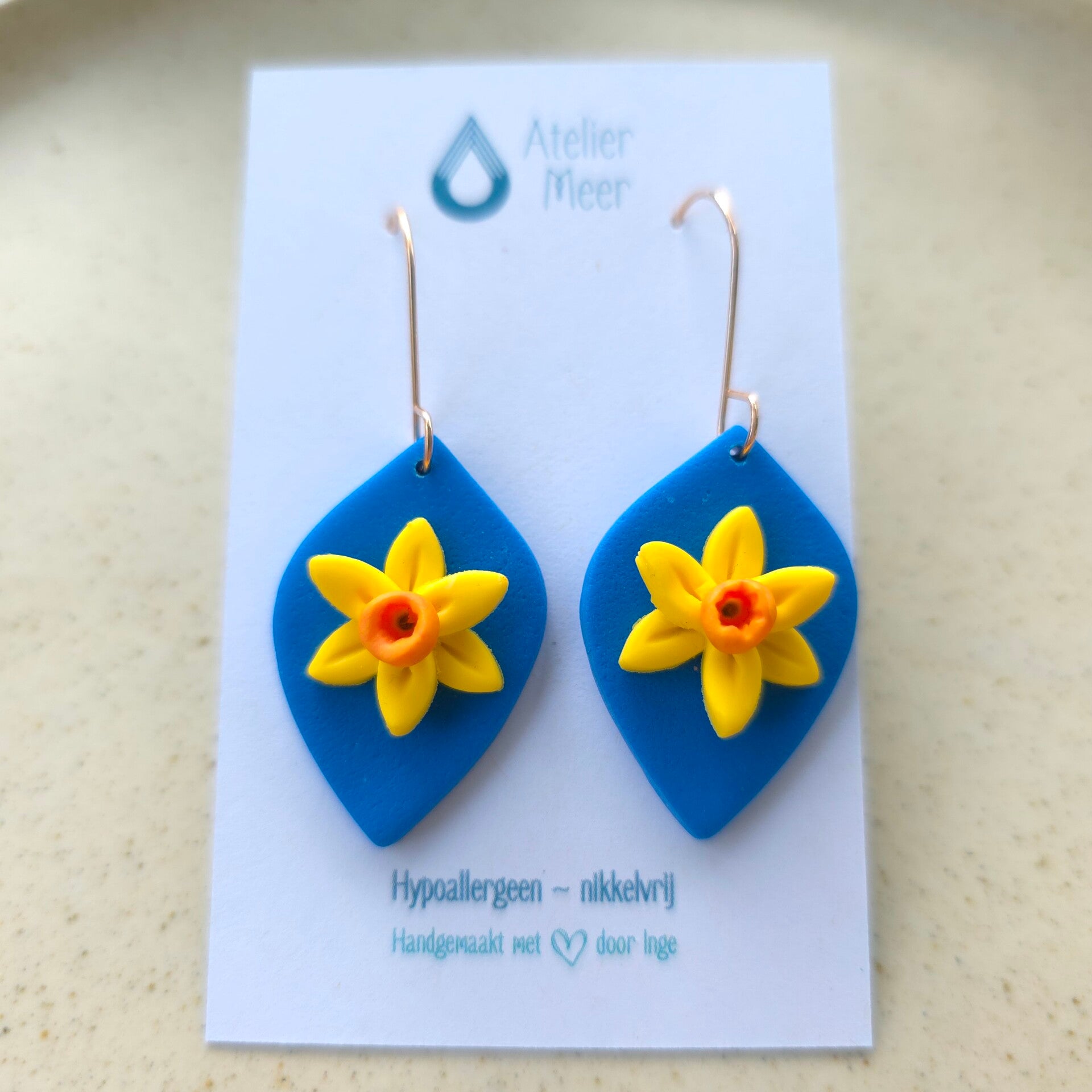 Smyl narcis oorhangers ~ felgeel en blauw