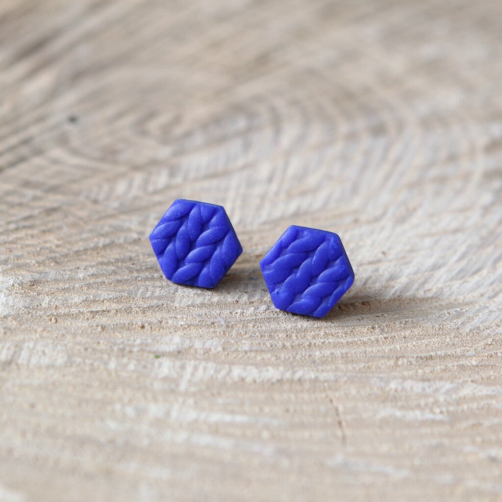 Tindra studs ~ kobalt knitted