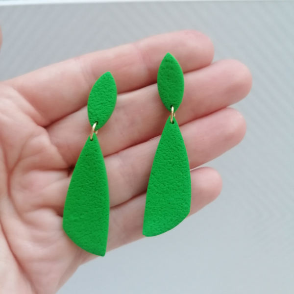 Swan oorbellen ~ groen