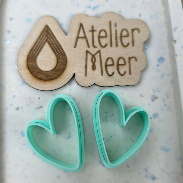 Klei cutters uitsteekvormen ~ set LOVA asymmetrische hartjes