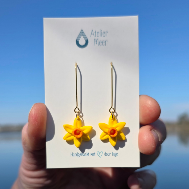 Narcis oorhangers ~ fel geel